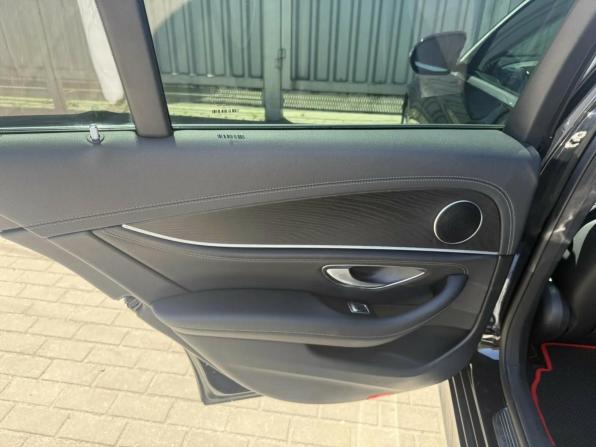 Mercedes-Benz E-Класс V (W213 S213 C238) с пробегом 2018 года, цена 2 425 000 рублей, 205199 км, седан, Автокод Объявления