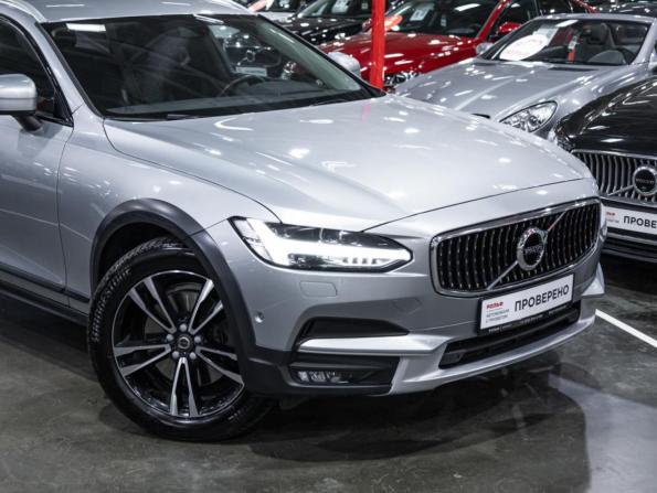 Volvo V90 Cross Country I с пробегом 2017 года, цена 3 599 000 рублей, 99101 км, универсал, Автокод Объявления