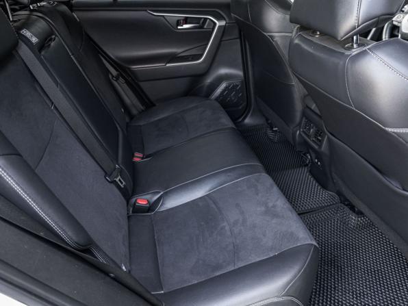 Toyota RAV4 V (XA50) с пробегом 2021 года, цена 3 700 000 рублей, 68500 км, внедорожник, Автокод Объявления