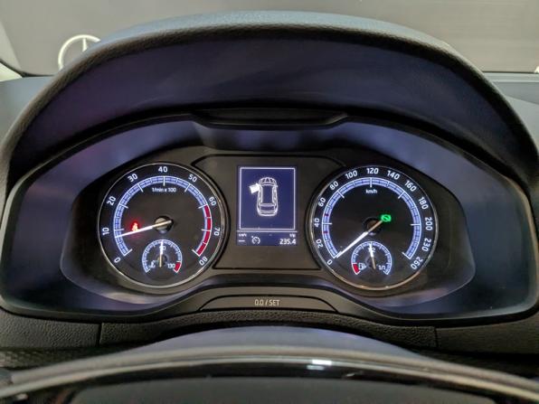 Skoda Karoq I с пробегом 2020 года, цена 2 300 000 рублей, 74381 км, внедорожник, Автокод Объявления