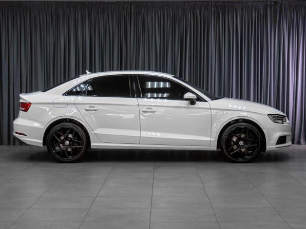 Audi A3 III (8V) Рестайлинг с пробегом 2017 года, цена 2 099 000 рублей, 114243 км, седан, Автокод Объявления