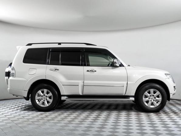 Mitsubishi Pajero IV Рестайлинг 2 с пробегом 2021 года, цена 3 835 000 рублей, 39893 км, внедорожник, Автокод Объявления
