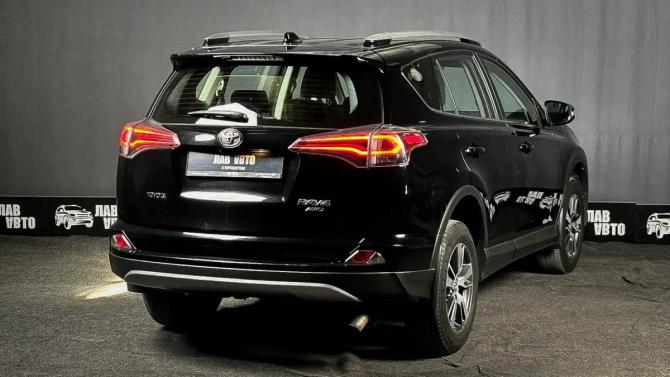 Toyota RAV4 IV (XA40) Рестайлинг с пробегом 2017 года, цена 2 230 000 рублей, 127516 км, внедорожник, Автокод Объявления
