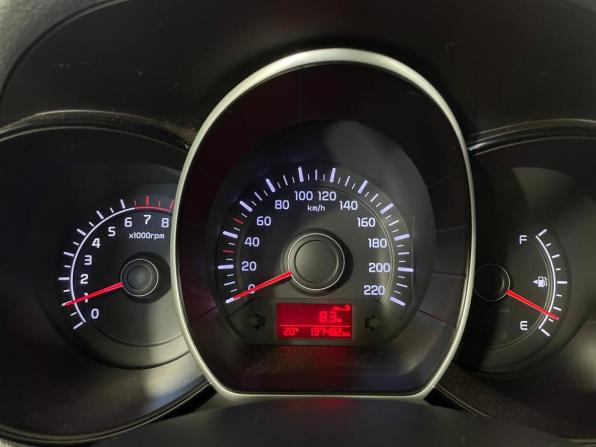 Kia Rio III Рестайлинг с пробегом 2016 года, цена 950 000 рублей, 137479 км, седан, Автокод Объявления