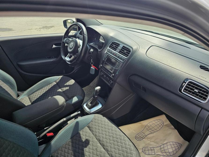 Volkswagen Polo V Рестайлинг Тюмень  - изображение 13