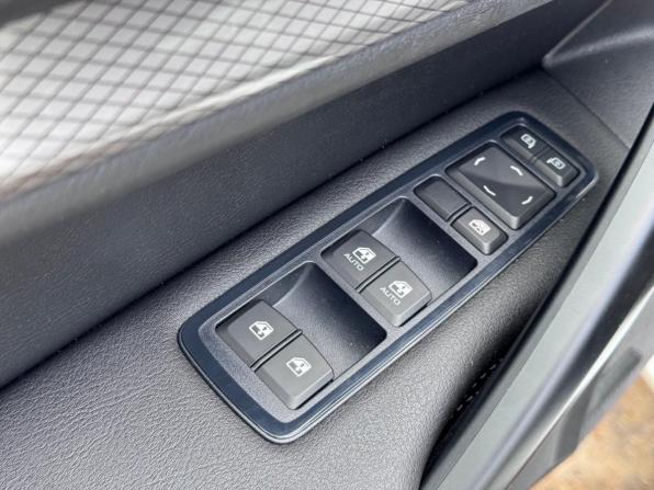 Lada (ВАЗ) Vesta I Рестайлинг (NG) с пробегом 2025 года, цена 1 400 000 рублей, 2527 км, седан, Автокод Объявления
