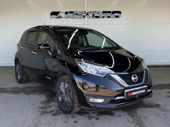 Nissan Note II Рестайлинг с пробегом 2018 года, цена 1 345 000 рублей, 98446 км, хэтчбек, Автокод Объявления