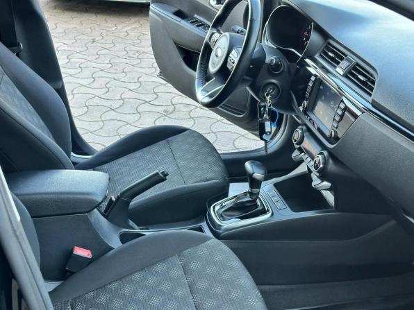 Kia Rio IV с пробегом 2019 года, цена 1 515 000 рублей, 93000 км, хэтчбек, Автокод Объявления