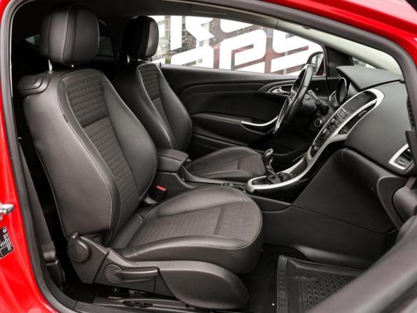 Opel Astra J Рестайлинг с пробегом 2012 года, цена 966 700 рублей, 206712 км, хэтчбек, Автокод Объявления
