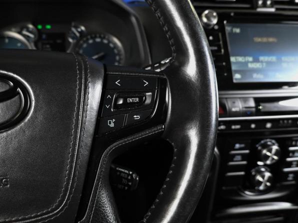 Toyota Land Cruiser Prado 150 Series Рестайлинг 2 с пробегом 2017 года, цена 4 200 000 рублей, 388589 км, внедорожник, Автокод Объявления