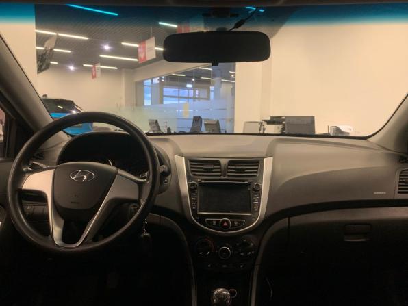 Hyundai Solaris I с пробегом 2012 года, цена 599 000 рублей, 177550 км, седан, Автокод Объявления