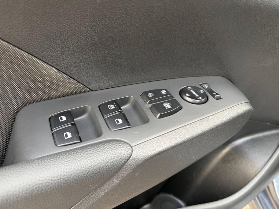 Hyundai Solaris II Санкт-Петербург  - изображение 13