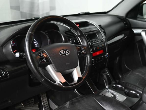 Kia Sorento II с пробегом 2009 года, цена 1 300 000 рублей, 209194 км, внедорожник, Автокод Объявления