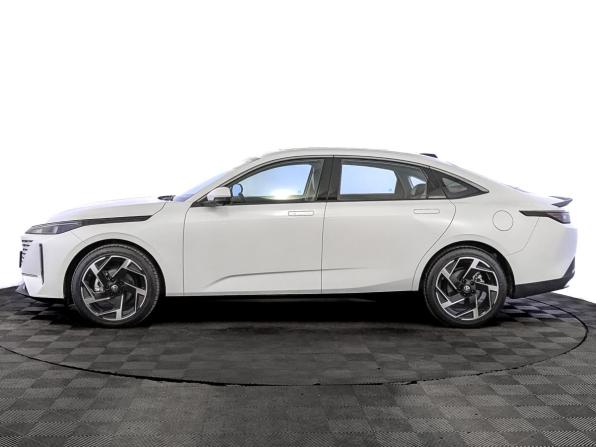 Changan Lamore с пробегом 2024 года, цена 2 319 000 рублей, 178 км, седан, Автокод Объявления