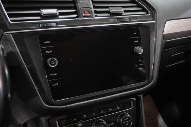 Volkswagen Tiguan II с пробегом 2018 года, цена 2 749 000 рублей, 179000 км, внедорожник, Автокод Объявления
