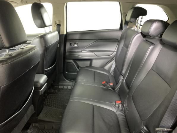 Mitsubishi Outlander III Рестайлинг 2 с пробегом 2018 года, цена 1 699 000 рублей, 206111 км, внедорожник, Автокод Объявления