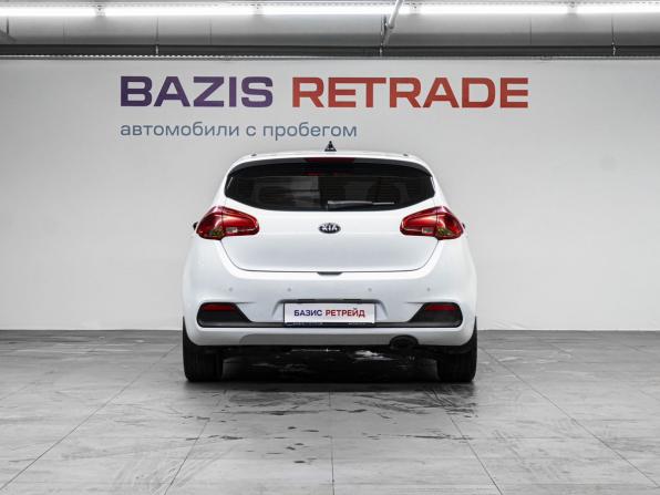 Kia Ceed II с пробегом 2012 года, цена 915 000 рублей, 197108 км, хэтчбек, Автокод Объявления