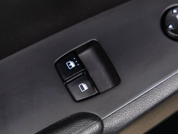 Hyundai Solaris II с пробегом 2017 года, цена 1 048 000 рублей, 186322 км, седан, Автокод Объявления