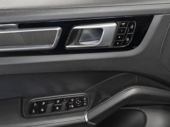Porsche Cayenne III с пробегом 2019 года, цена 9 990 000 рублей, 82800 км, внедорожник, Автокод Объявления