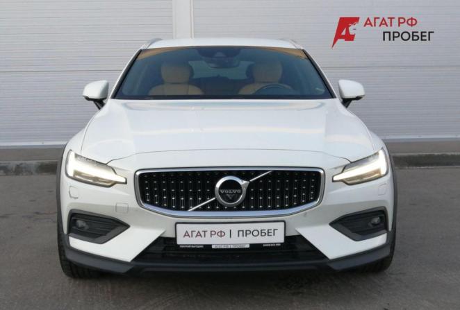 Volvo V60 Cross Country II с пробегом 2019 года, цена 2 511 750 рублей, 312720 км, универсал, Автокод Объявления