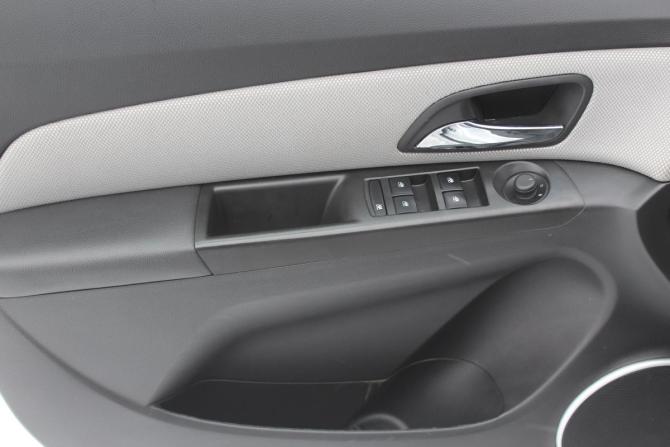 Chevrolet Cruze I Рестайлинг с пробегом 2015 года, цена 620 000 рублей, 115120 км, седан, Автокод Объявления