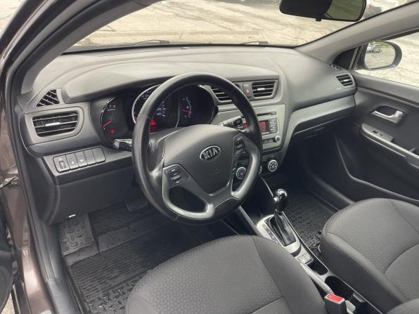 Kia Rio III Рестайлинг с пробегом 2017 года, цена 1 045 000 рублей, 191102 км, седан, Автокод Объявления