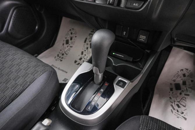 Honda Fit III с пробегом 2013 года, цена 999 000 рублей, 49825 км, хэтчбек, Автокод Объявления
