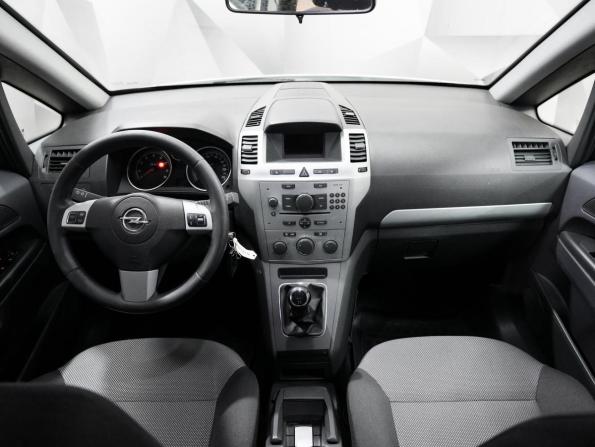 Opel Zafira B Рестайлинг с пробегом 2013 года, цена 732 000 рублей, 195000 км, минивэн, Автокод Объявления