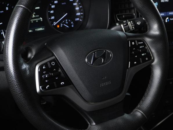 Hyundai Solaris II Рестайлинг с пробегом 2020 года, цена 1 690 000 рублей, 112005 км, седан, Автокод Объявления