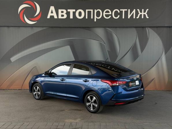Hyundai Solaris II Рестайлинг с пробегом 2021 года, цена 1 580 000 рублей, 115000 км, седан, Автокод Объявления