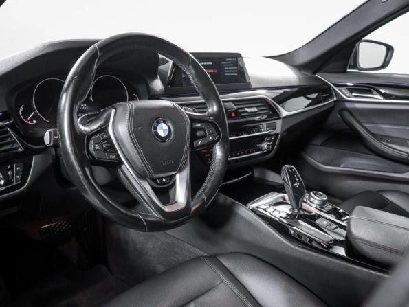 BMW 5 серии VII (G30/G31/G38) с пробегом 2018 года, цена 2 899 000 рублей, 93749 км, седан, Автокод Объявления