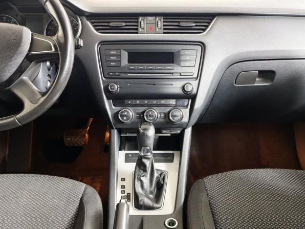 Skoda Octavia III (A7) с пробегом 2013 года, цена 1 180 000 рублей, 246908 км, лифтбек, Автокод Объявления