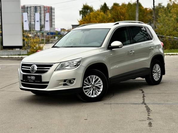 Volkswagen Tiguan I с пробегом 2010 года, цена 1 051 000 рублей, 172088 км, внедорожник, Автокод Объявления