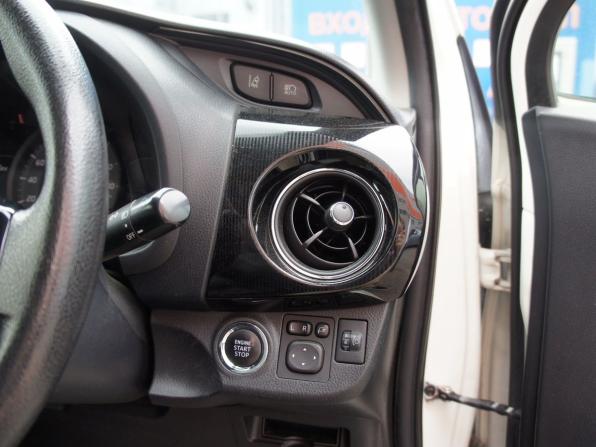 Toyota Vitz III (XP130) Рестайлинг с пробегом 2018 года, цена 1 190 000 рублей, 68000 км, хэтчбек, Автокод Объявления