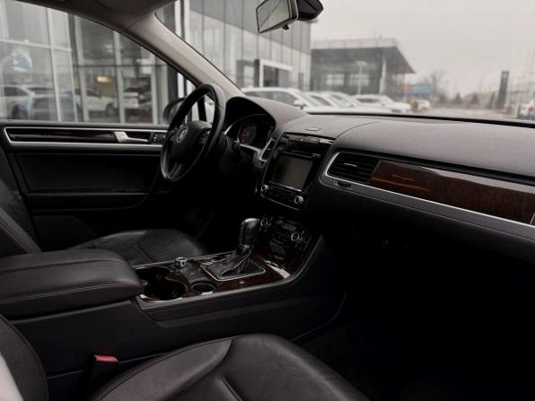 Volkswagen Touareg II с пробегом 2013 года, цена 2 189 900 рублей, 152693 км, внедорожник, Автокод Объявления