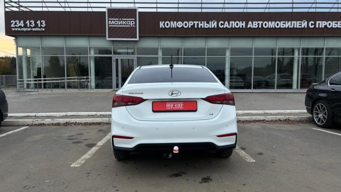 Hyundai Solaris II с пробегом 2018 года, цена 1 210 000 рублей, 175000 км, седан, Автокод Объявления