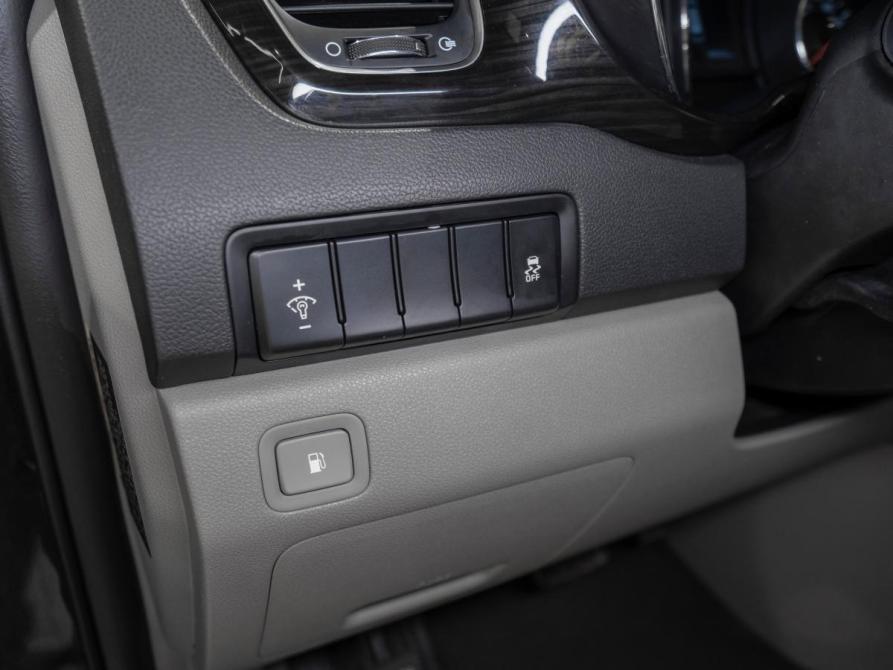 Kia Carnival III Москва  - изображение 25