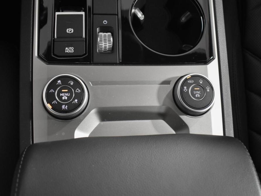 Volkswagen Touareg III Санкт-Петербург  - изображение 19