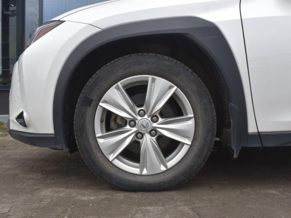 Lexus UX I с пробегом 2019 года, цена 2 740 000 рублей, 36823 км, внедорожник, Автокод Объявления