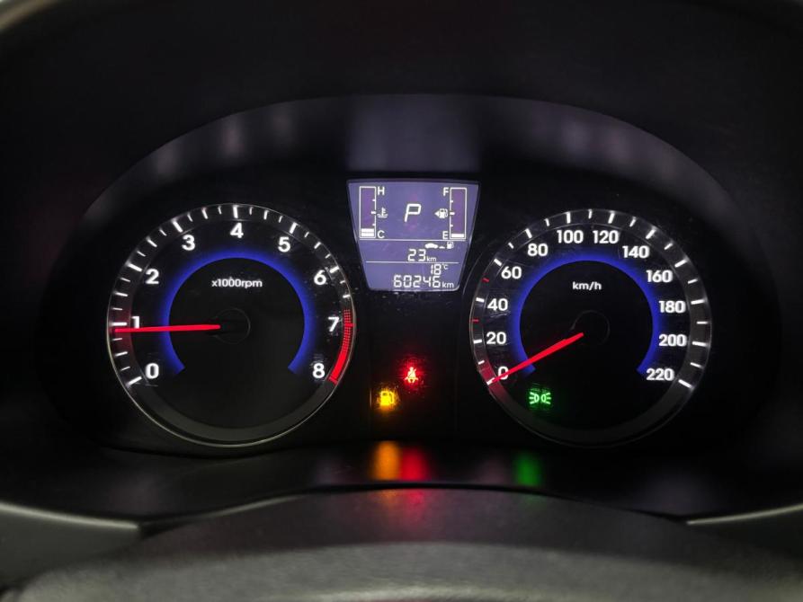Hyundai Solaris I Рестайлинг Набережные Челны  - изображение 13