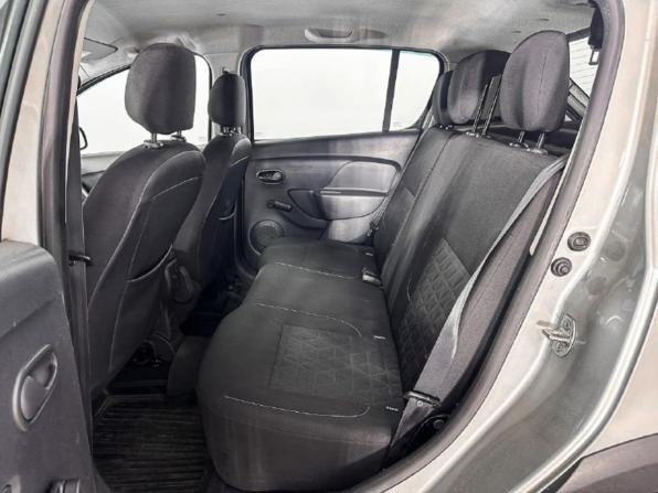 Renault Sandero II с пробегом 2015 года, цена 816 000 рублей, 109922 км, хэтчбек, Автокод Объявления