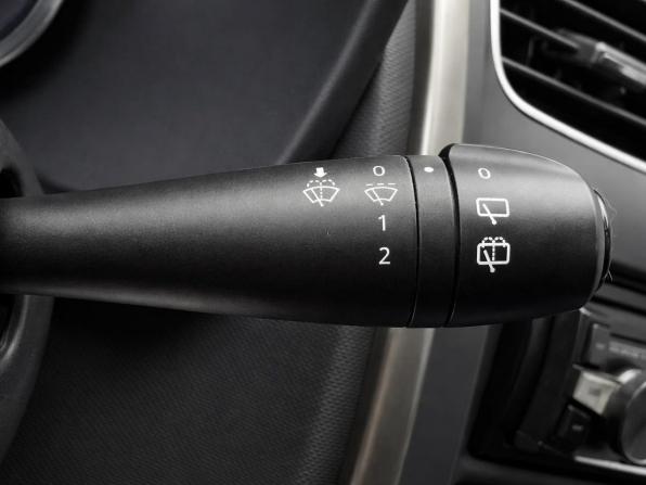Renault Sandero II с пробегом 2015 года, цена 877 000 рублей, 118000 км, хэтчбек, Автокод Объявления