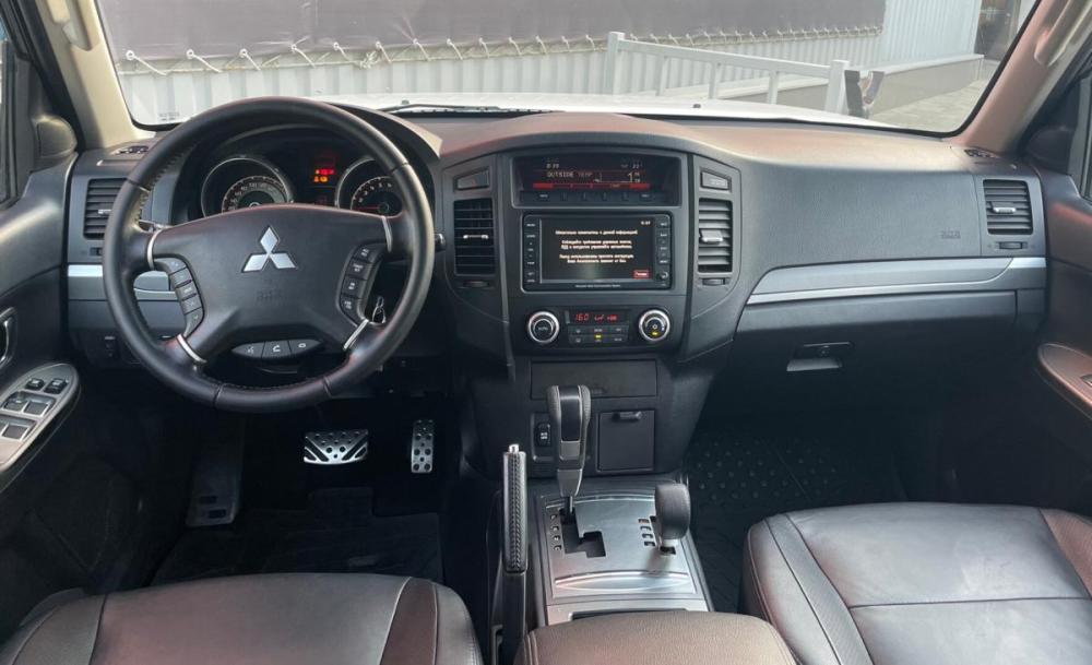 Mitsubishi Pajero IV Рестайлинг 1 Ростов-на-Дону  - изображение 11