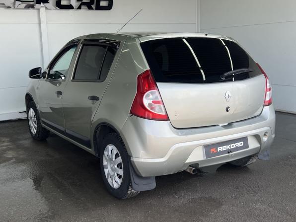 Renault Sandero I с пробегом 2011 года, цена 365 000 рублей, 302573 км, хэтчбек, Автокод Объявления
