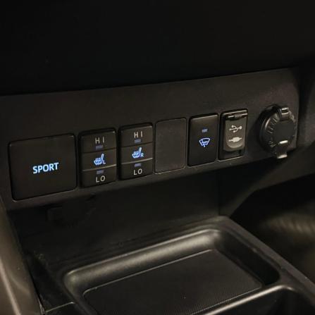 Toyota RAV4 IV (XA40) с пробегом 2015 года, цена 1 699 000 рублей, 182876 км, внедорожник, Автокод Объявления