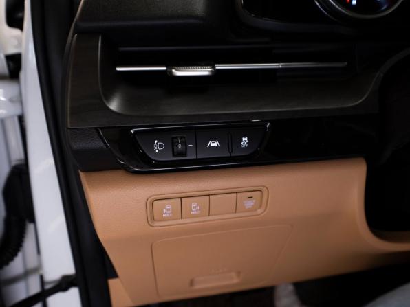 Kia Carnival III с пробегом 2021 года, цена 3 800 000 рублей, 62100 км, минивэн, Автокод Объявления