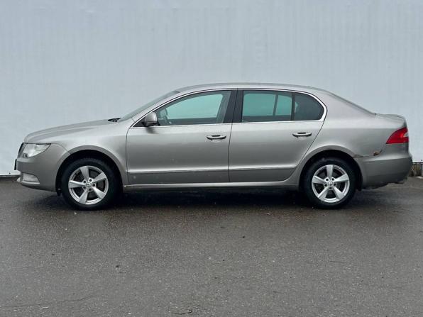 Skoda Superb II с пробегом 2010 года, цена 700 000 рублей, 297947 км, лифтбек, Автокод Объявления