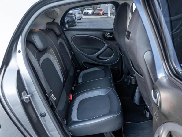 Smart Forfour II с пробегом 2017 года, цена 1 686 000 рублей, 117995 км, хэтчбек, Автокод Объявления