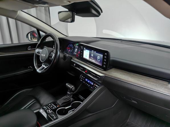 Kia K5 III с пробегом 2022 года, цена 2 320 000 рублей, 64257 км, седан, Автокод Объявления
