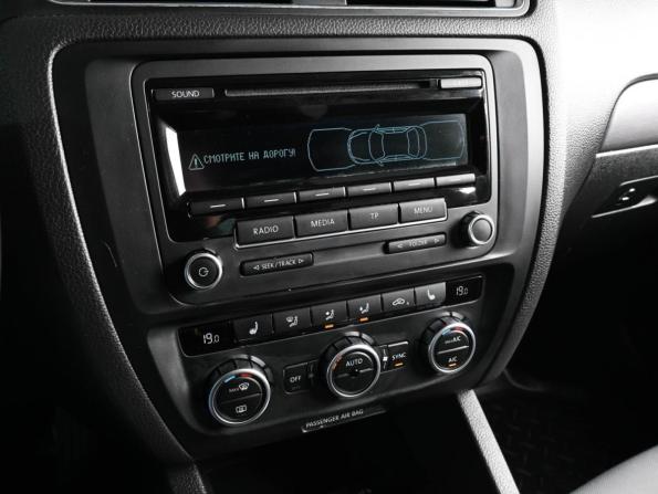 Volkswagen Jetta VI с пробегом 2012 года, цена 1 260 000 рублей, 132491 км, седан, Автокод Объявления